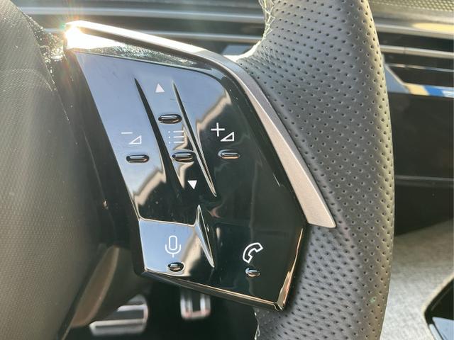Peugeot / 5008 / Grau / GT 7-S / Titanium Grau Metalic / , Beispielbilder, ggf. teilweise mit Sonderausstattung