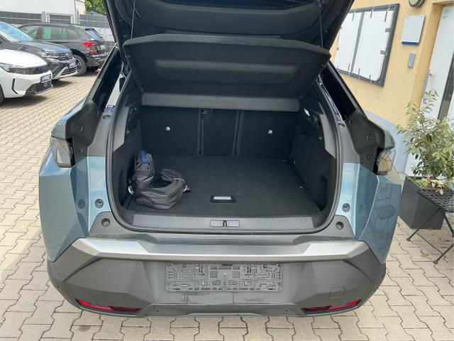 Peugeot / 3008 / Blau / Hybrid 145 / Bleu Ingaro Metalic / , Beispielbilder, ggf. teilweise mit Sonderausstattung