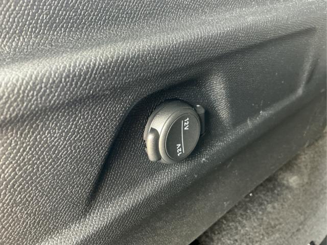 Peugeot / 3008 / Blau / Hybrid 145 / Bleu Ingaro Metalic / , Beispielbilder, ggf. teilweise mit Sonderausstattung