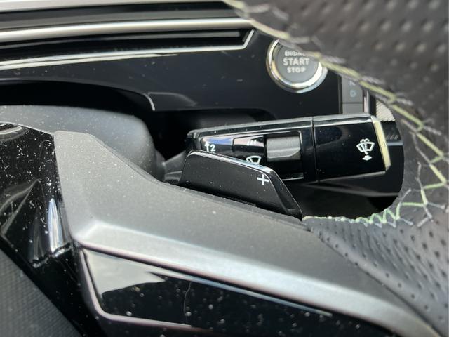 Peugeot / 3008 / Blau / Hybrid 145 / Bleu Ingaro Metalic / , Beispielbilder, ggf. teilweise mit Sonderausstattung