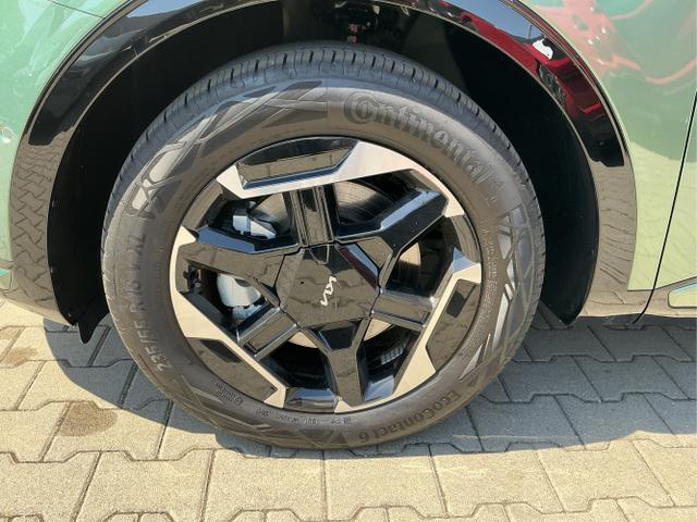 Kia / Sportage / Gr&uuml;n / Gt-Plusline / Experince Green / , Bild dient zur Illustration und zeigt aufpreispflichtige Sonderausstattung. "Die Herstellergarantie beginnt bei EU-Fahrzeugen bereits bei Auslieferung vom ausl&auml;ndischen Lieferanten und kann um mehr als 14 Tage verk&uuml;rzt sein.
