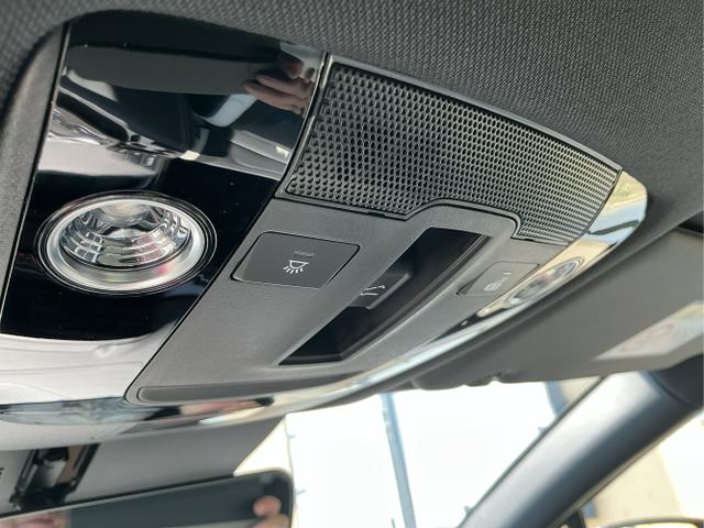 Kia / Sportage / Gr&uuml;n / Gt-Plusline / Experince Green / , Bild dient zur Illustration und zeigt aufpreispflichtige Sonderausstattung. "Die Herstellergarantie beginnt bei EU-Fahrzeugen bereits bei Auslieferung vom ausl&auml;ndischen Lieferanten und kann um mehr als 14 Tage verk&uuml;rzt sein.