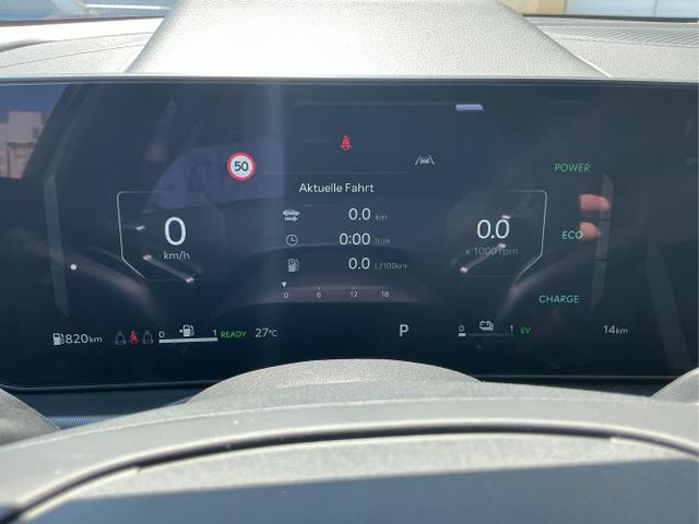 Kia / Sportage / Gr&uuml;n / Gt-Plusline / Experince Green / , Bild dient zur Illustration und zeigt aufpreispflichtige Sonderausstattung. "Die Herstellergarantie beginnt bei EU-Fahrzeugen bereits bei Auslieferung vom ausl&auml;ndischen Lieferanten und kann um mehr als 14 Tage verk&uuml;rzt sein.