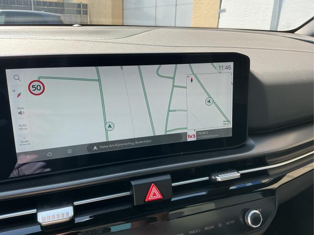 Kia / Sportage / Gr&uuml;n / Gt-Plusline / Experince Green / , Bild dient zur Illustration und zeigt aufpreispflichtige Sonderausstattung. "Die Herstellergarantie beginnt bei EU-Fahrzeugen bereits bei Auslieferung vom ausl&auml;ndischen Lieferanten und kann um mehr als 14 Tage verk&uuml;rzt sein.