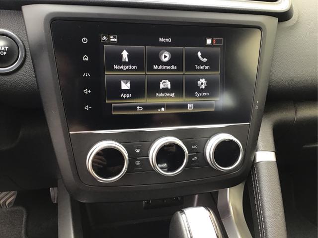 Renault / Kadjar / Wei&szlig; / / / Intens AHK Navi Klima
