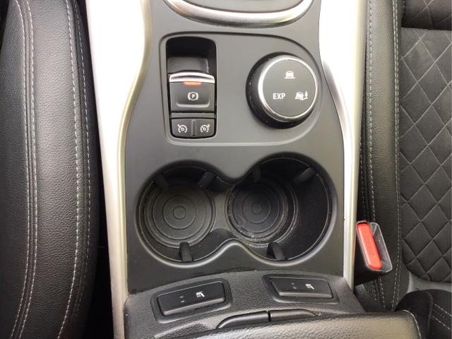 Renault / Kadjar / Wei&szlig; / / / Intens AHK Navi Klima