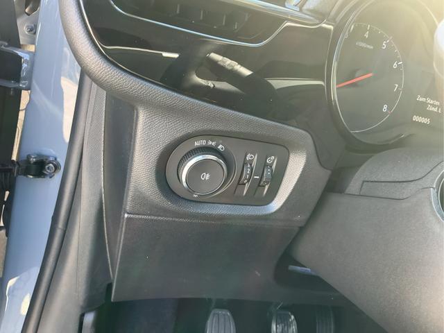 Opel / Corsa / Grau / Edition / Grafik Grau Uni / , Beispielbilder, ggf. teilweise mit Sonderausstattung