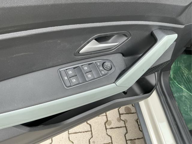 Dacia / Duster / Beige / Extreme / Sandstone Beige / , Beispielbilder, ggf. teilweise mit Sonderausstattung