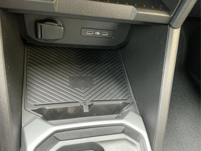 Dacia / Duster / Beige / Extreme / Sandstone Beige / , Beispielbilder, ggf. teilweise mit Sonderausstattung