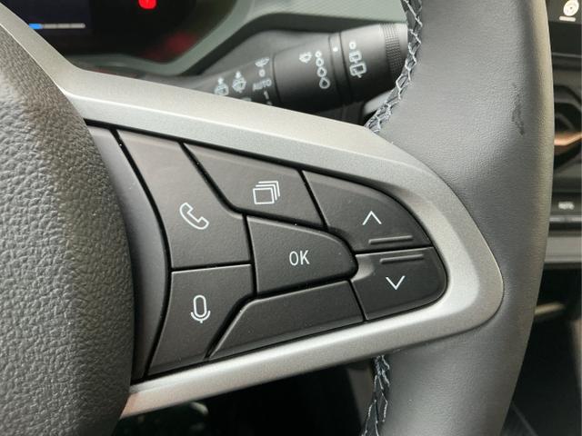 Dacia / Duster / Beige / Extreme / Sandstone Beige / , Beispielbilder, ggf. teilweise mit Sonderausstattung