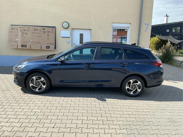 Hyundai / i30 / Blau / Go / Salley blue / , Beispielbilder, ggf. teilweise mit Sonderausstattung
