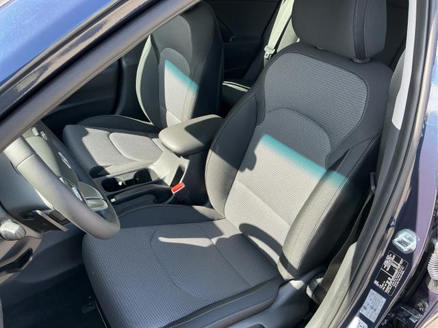 Hyundai / i30 / Blau / Go / Salley blue / , Beispielbilder, ggf. teilweise mit Sonderausstattung