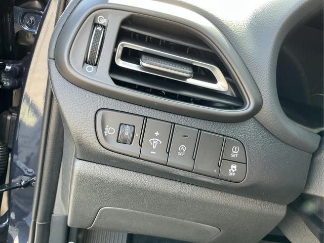 Hyundai / i30 / Blau / Go / Salley blue / , Beispielbilder, ggf. teilweise mit Sonderausstattung