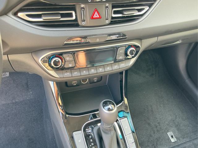 Hyundai / i30 / Blau / Go / Salley blue / , Beispielbilder, ggf. teilweise mit Sonderausstattung