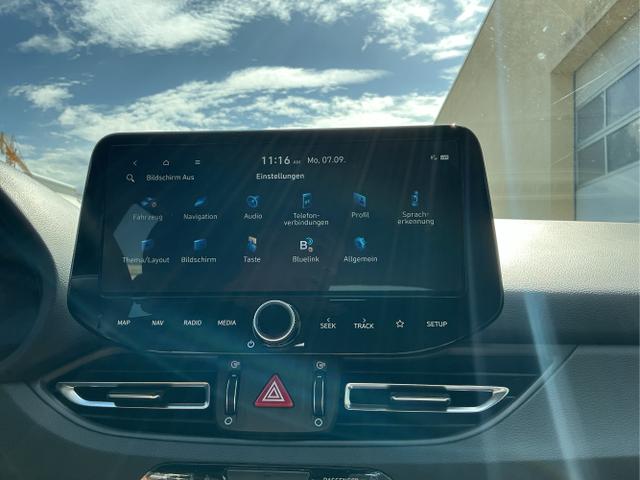 Hyundai / i30 / Blau / Go / Salley blue / , Beispielbilder, ggf. teilweise mit Sonderausstattung