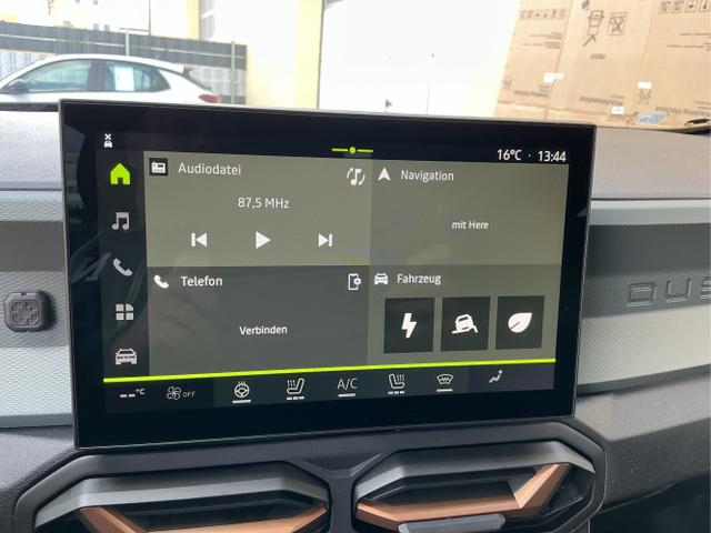 Dacia / Duster / Gr&uuml;n / Extreme / Dusty Khaki / , Beispielbilder, ggf. teilweise mit Sonderausstattung