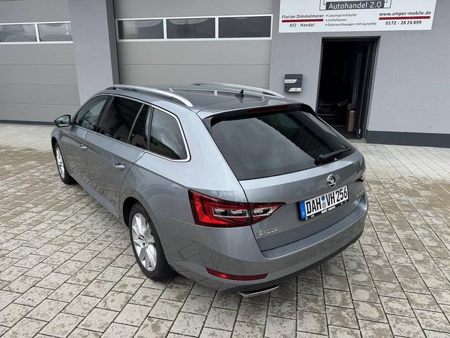 Skoda Superb Combi 2.0 TSI 4x4 *TOP-Ausstattung* STYLE 