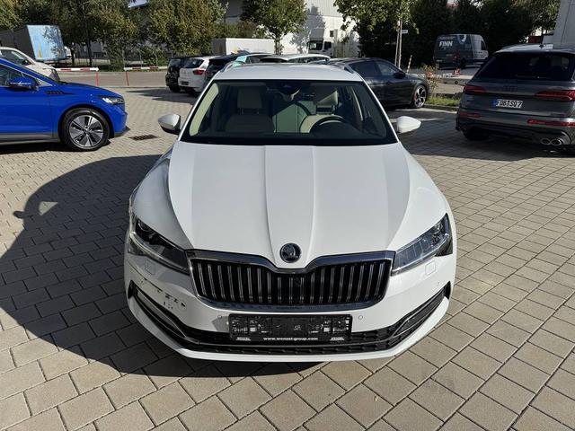 Skoda Superb Combi 1.5 TSI *TOP-Ausstattung* STYLE 