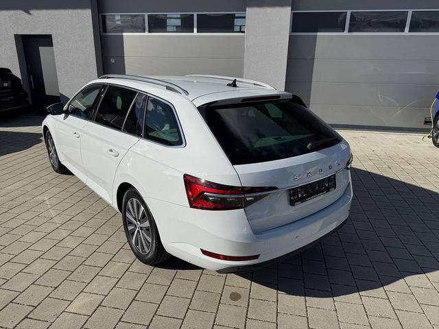 Skoda Superb Combi 1.5 TSI *TOP-Ausstattung* STYLE 