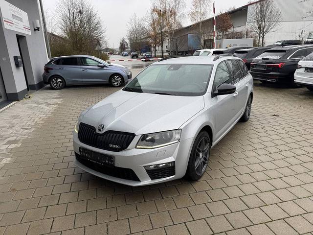 Skoda Octavia Combi RS 2.0 TDI *lückenlos Scheckheft* 