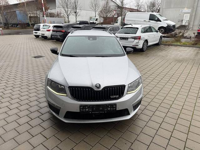 Skoda Octavia Combi RS 2.0 TDI *lückenlos Scheckheft* 