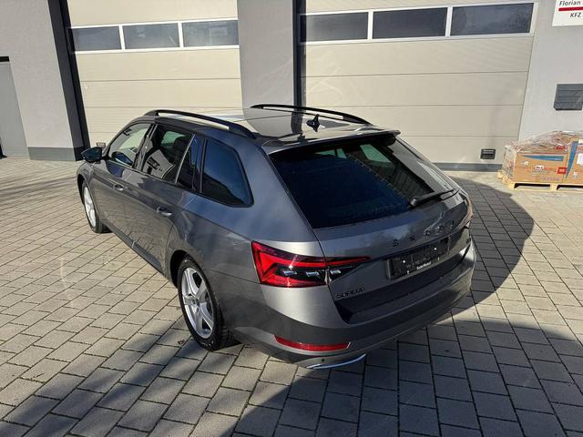 Skoda Superb Combi iV * VOLLAUSSTATTUNG* HYBRID 