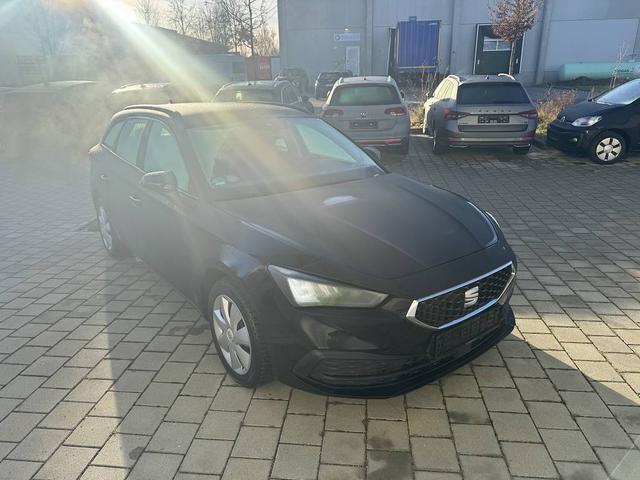 Seat Leon Sportstourer - 2.0 TDI *Scheckheft* STYLE