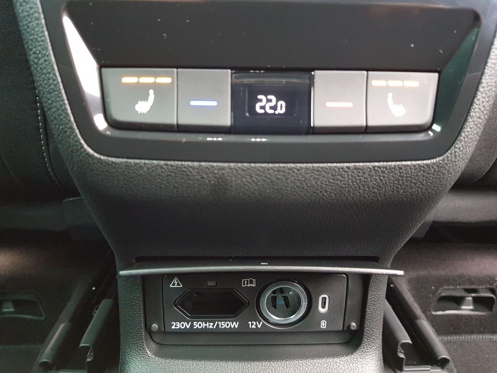 Skoda Karoq Sportline 1.5 TSI - 110 kW -7 GANG DSG AUTOMATIK ...