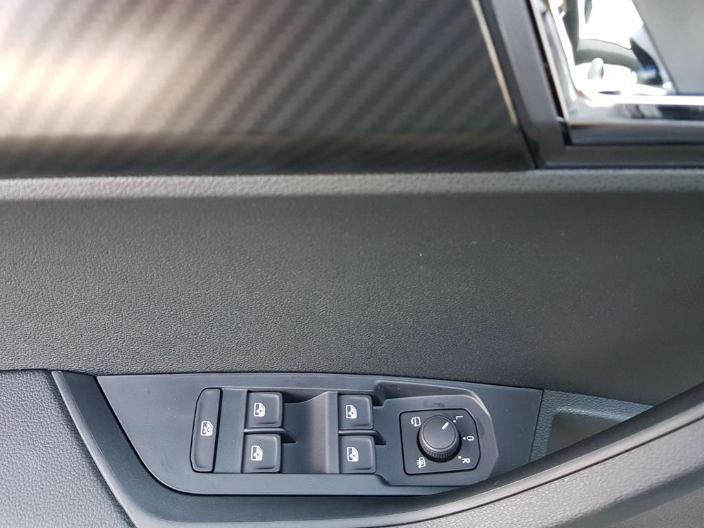 Skoda Karoq Sportline 1.5 TSI - 110 kW -7 GANG DSG AUTOMATIK ...