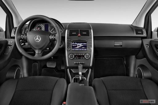 Mercedes-Benz A-Klasse A 150 Classic + KLIMAAUTOMATIK SITZHEIZUNG NSW ZV AUDIO/CD 
