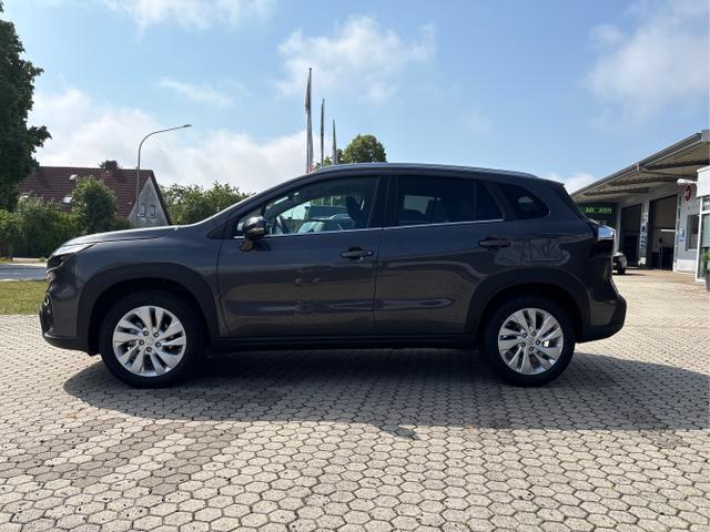 Suzuki / S-Cross / Grau / / / S-Cross 1.4 Boosterjet HYBRID Comfort+ 4x4 ALLGRIP AUTOMATIK ! + KLIMAUTOMATIK + NAVIGATION + KAMERA + PDC VORNE/HINTEN + TOTE-WINKEL +TEMPOMAT ACC + SITZHEIZUNG + ALU 17