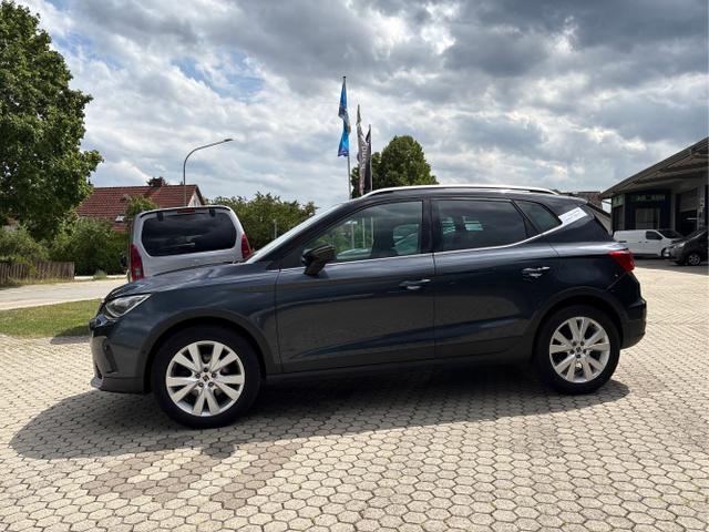 Seat / Arona / Schwarz / / / Arona 1.0 TSI Xperience OPF 7-GANG DSG AUTOMATIK+TEMPOMAT ACC+VOLL-LED+INFOTAIN-PAKET MIT NAVIGATION+DIGITAL COMBI+WINTERPAKET+SICHERHEITS-PAKET