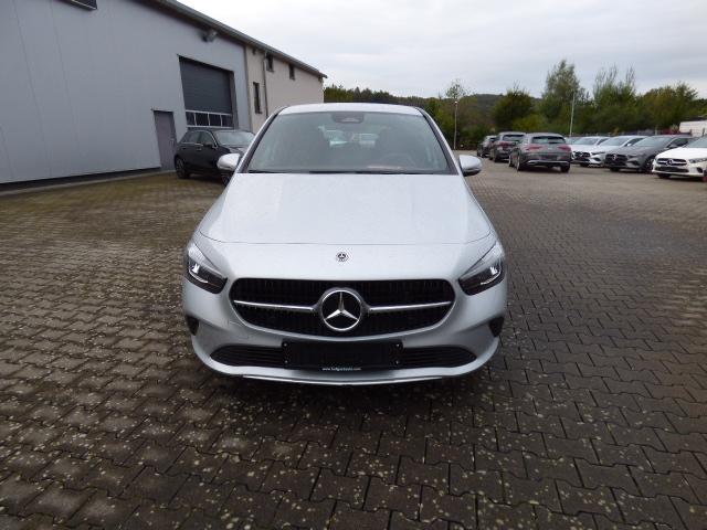 Mercedes-Benz B-Klasse B 180 Progressive Line Advanced Automatik Verkehrszeichen Assist Kamera EASY Pack LED High Performance MBUX 