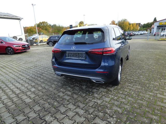 Mercedes-Benz B-Klasse B 200 d Automatik LED High Performance Anhängerkupplung schwenkbar MBUX Sitzheizung 