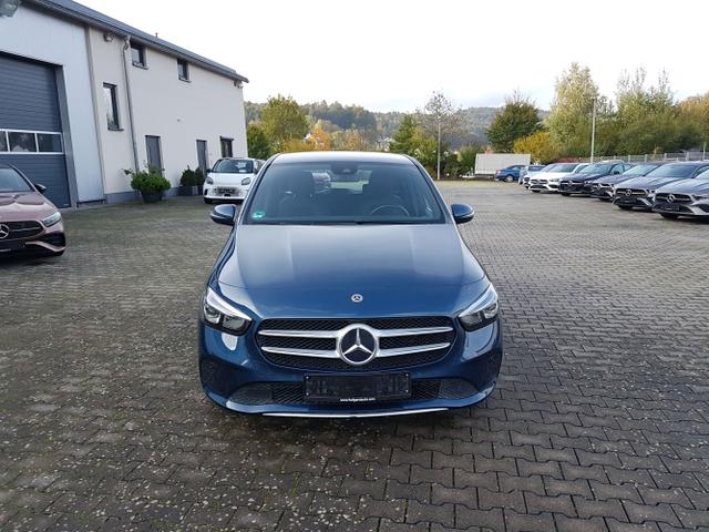 Mercedes-Benz / B-Klasse / / / / 