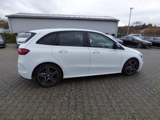 Mercedes-Benz B-Klasse B 220 4 M AMG Line Advanced Plus Totwinkel Nightpaket Verkehrszeichen Assist Multibeam Ambiente Kamera KEYLESS GO EASY PACK Heckklappe Modeljahr 2024 