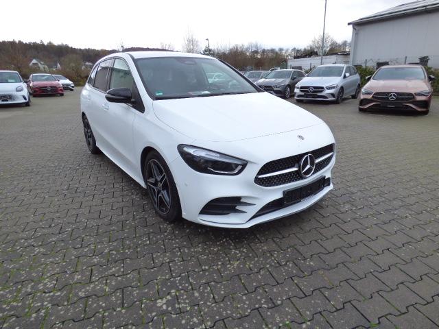 Mercedes-Benz B-Klasse B 220 4 M AMG Line Advanced Plus Totwinkel Nightpaket Verkehrszeichen Assist Multibeam Ambiente Kamera KEYLESS GO EASY PACK Heckklappe Modeljahr 2024 