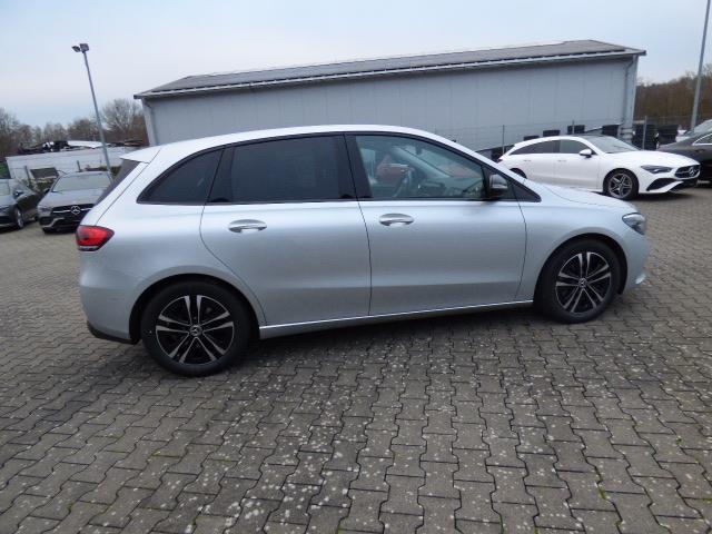 Mercedes-Benz B-Klasse B 220 d Business Progresive MBUX High End Paket LED Performance Scheinwerfer Spiegel Park-Paket Rückfahrkamera Fernlicht Assistent Distonic Panorama Schiebedach Totwinkel 