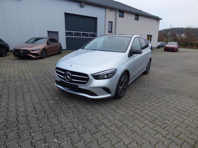 Mercedes-Benz B-Klasse B 220 d Business Progresive MBUX High End Paket LED Performance Scheinwerfer Spiegel Park-Paket Rückfahrkamera Fernlicht Assistent Distonic Panorama Schiebedach Totwinkel 