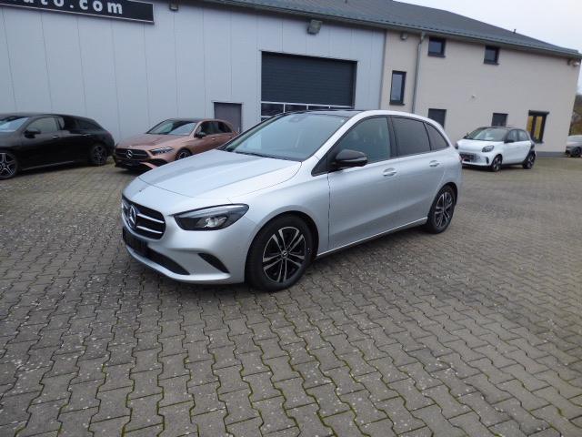 Mercedes-Benz B-Klasse B 220 d Business Progresive MBUX High End Paket LED Performance Scheinwerfer Spiegel Park-Paket Rückfahrkamera Fernlicht Assistent Distonic Panorama Schiebedach Totwinkel 