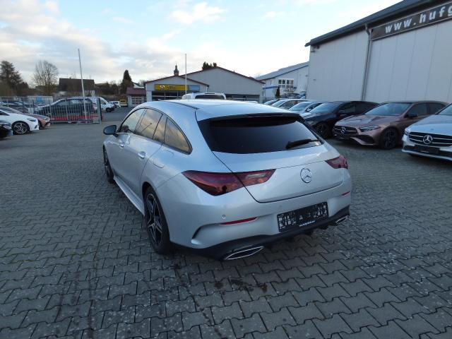 Mercedes-Benz CLA Shooting Brake 180 SB AMG Line Premium Anhängerkupplung Night Paket 360 Grad Kamera Verkehrszeichen Assist Winter Ambiente LED Keyless Go Totwinkel 