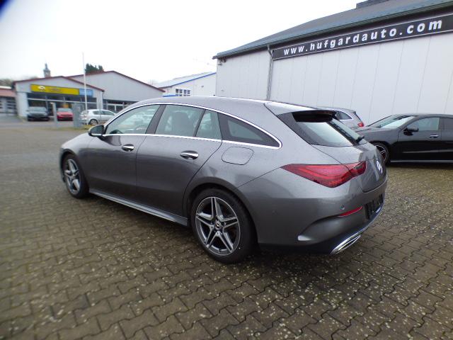 Mercedes-Benz CLA Shooting Brake 200 SB AMG Line Premium Memory AHK Adaptives Fahrwerk Verkehrszeichen Assist Winterpaket Totwinkel Kamera 