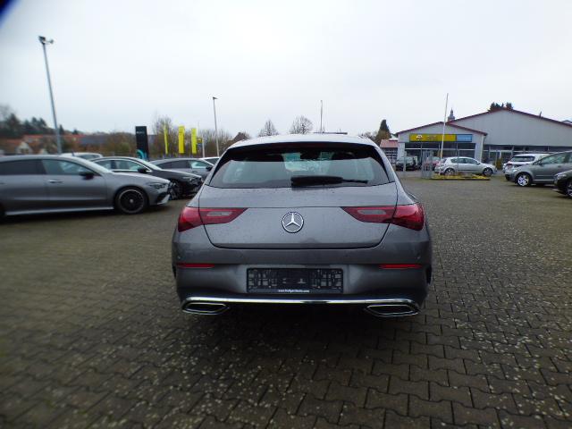 Mercedes-Benz CLA Shooting Brake 200 SB AMG Line Premium Memory AHK Adaptives Fahrwerk Verkehrszeichen Assist Winterpaket Totwinkel Kamera 