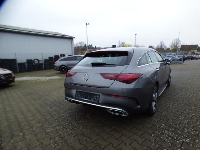 Mercedes-Benz CLA Shooting Brake 200 SB AMG Line Premium Memory AHK Adaptives Fahrwerk Verkehrszeichen Assist Winterpaket Totwinkel Kamera 