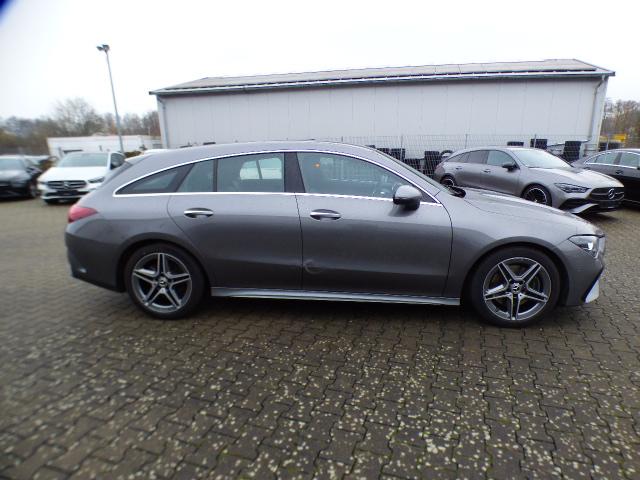 Mercedes-Benz CLA Shooting Brake 200 SB AMG Line Premium Memory AHK Adaptives Fahrwerk Verkehrszeichen Assist Winterpaket Totwinkel Kamera 