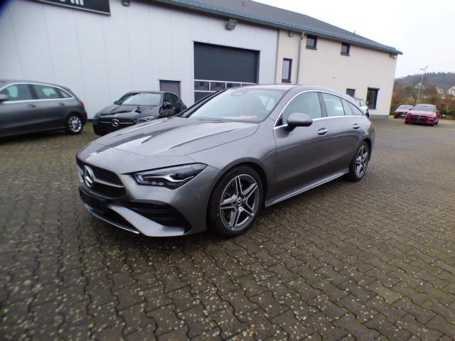 Mercedes-Benz CLA Shooting Brake 200 SB AMG Line Premium Memory AHK Adaptives Fahrwerk Verkehrszeichen Assist Winterpaket Totwinkel Kamera 