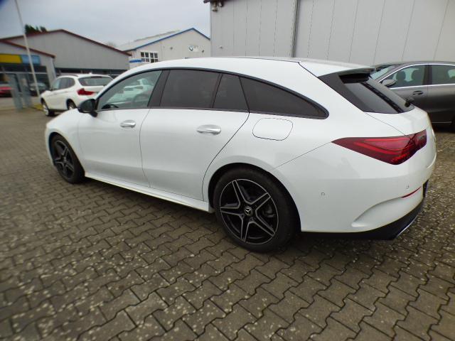 Mercedes-Benz CLA Shooting Brake 200 SB AMG Line Advanced Plus Anhängerkupplung Totwinkel Assist Night Paket Verkehrszeichen 