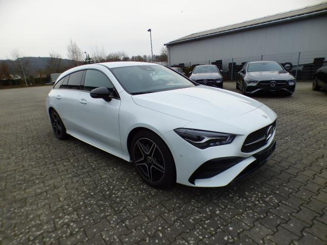 Mercedes-Benz CLA Shooting Brake 200 SB AMG Line Advanced Plus Anhängerkupplung Totwinkel Assist Night Paket Verkehrszeichen 