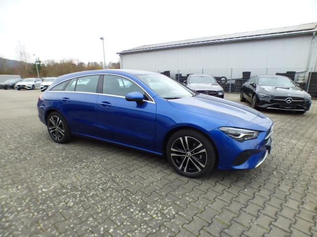 Mercedes-Benz CLA Shooting Brake 180 SB Progressive Line Advanced Volldigitales Display Smartphone Integration Winter Paket LED Kamera Model 2024 