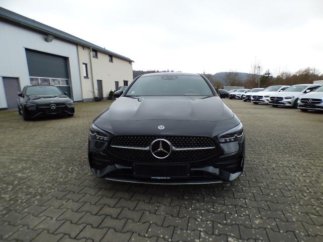 Mercedes-Benz CLA Shooting Brake 200 SB AMG Line Advanced Plus Fahrassistent Thermotronic Park Paket 360 Grad Kamera Memory Multibeam LED Winterpaket 